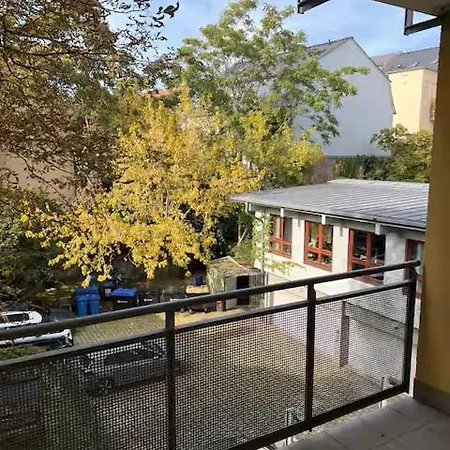 Zauberhafte In Szenenviertel Neustadt Appartement